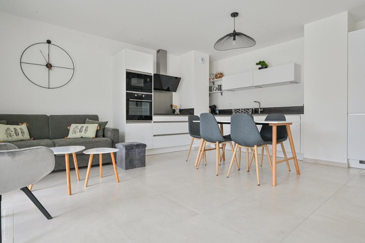 T4 Neuf - Jardin-Terrasse Et Piscine - Acces Direct Plages Et Centre Village - App C 12 Saint-Cyr-sur-Mer Buitenkant foto